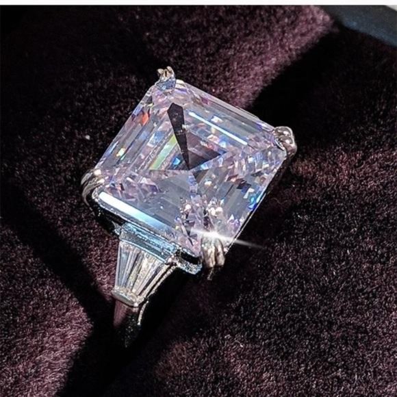 NEW Huge 9.5 Carat Asscher Diamond Wedding Ring - Picture 3 of 6